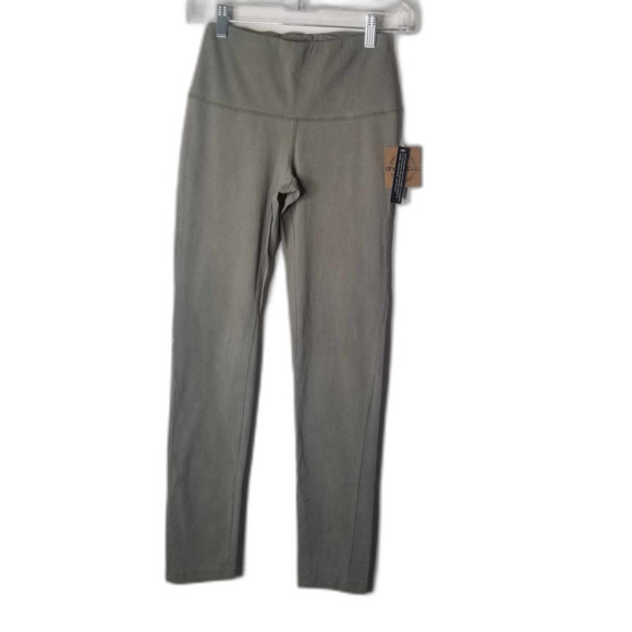 One Step Up Vintage Est. 1983 Pants - NWT Womens Green One Step Up Vintage Leggings Sz. M